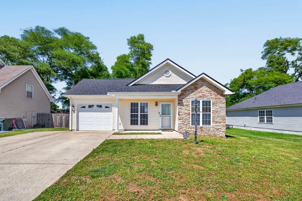 546 Albion Circle Gallatin TN 37066