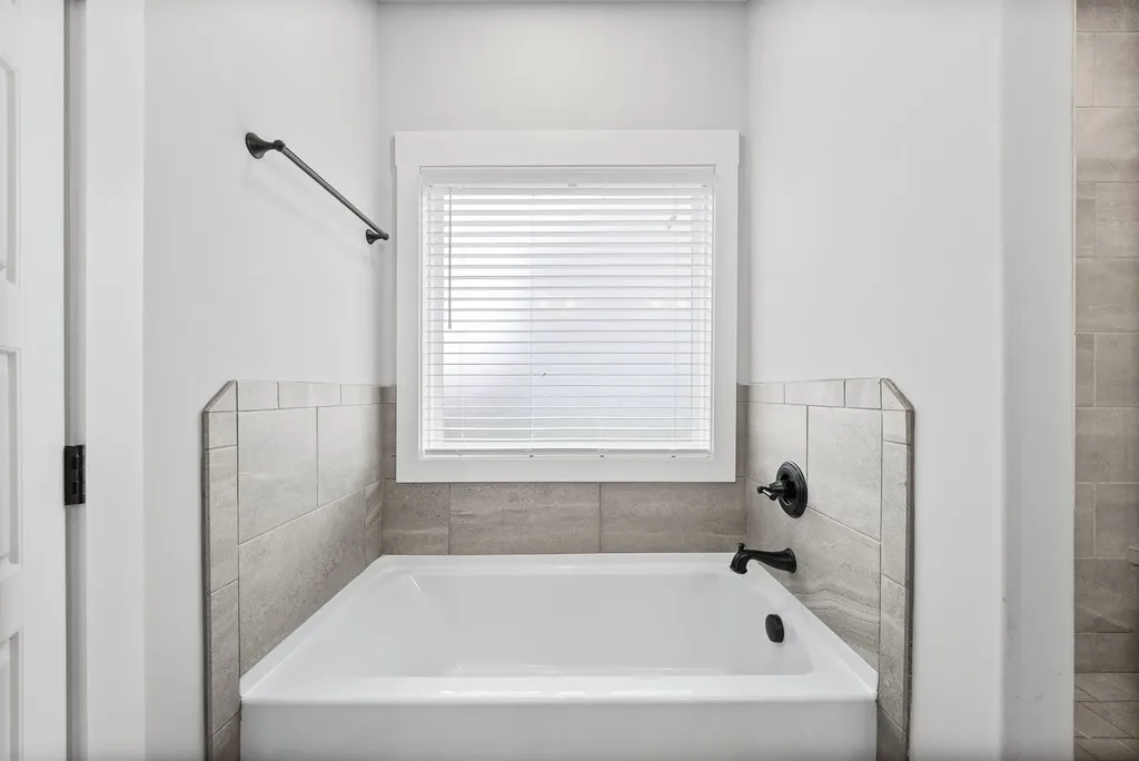 335 Bluebriar Trace Clarksville TN 37043