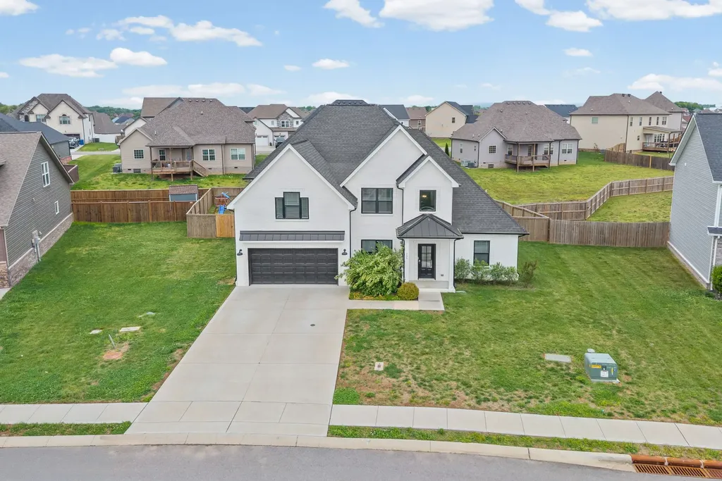 335 Bluebriar Trace Clarksville TN 37043