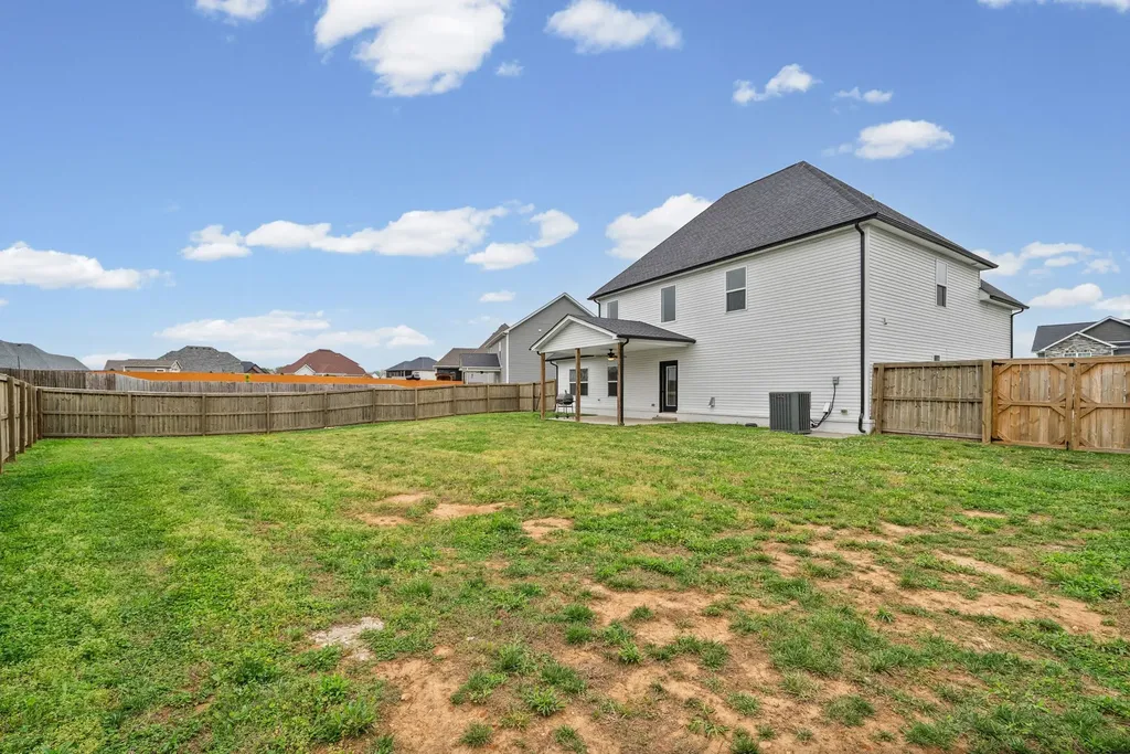 335 Bluebriar Trace Clarksville TN 37043