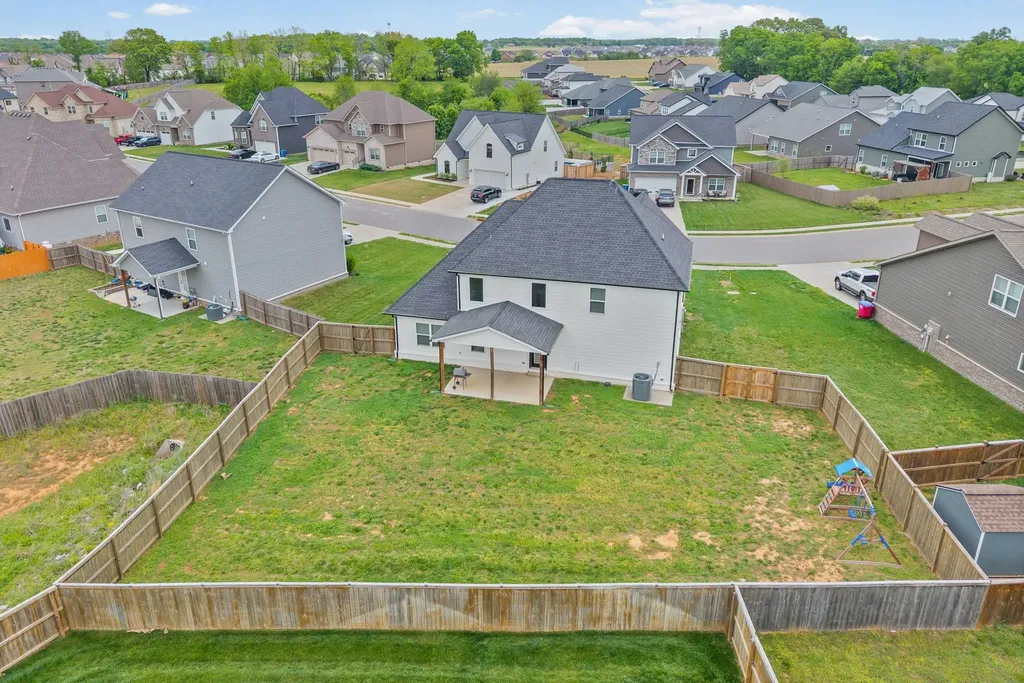 335 Bluebriar Trace Clarksville TN 37043