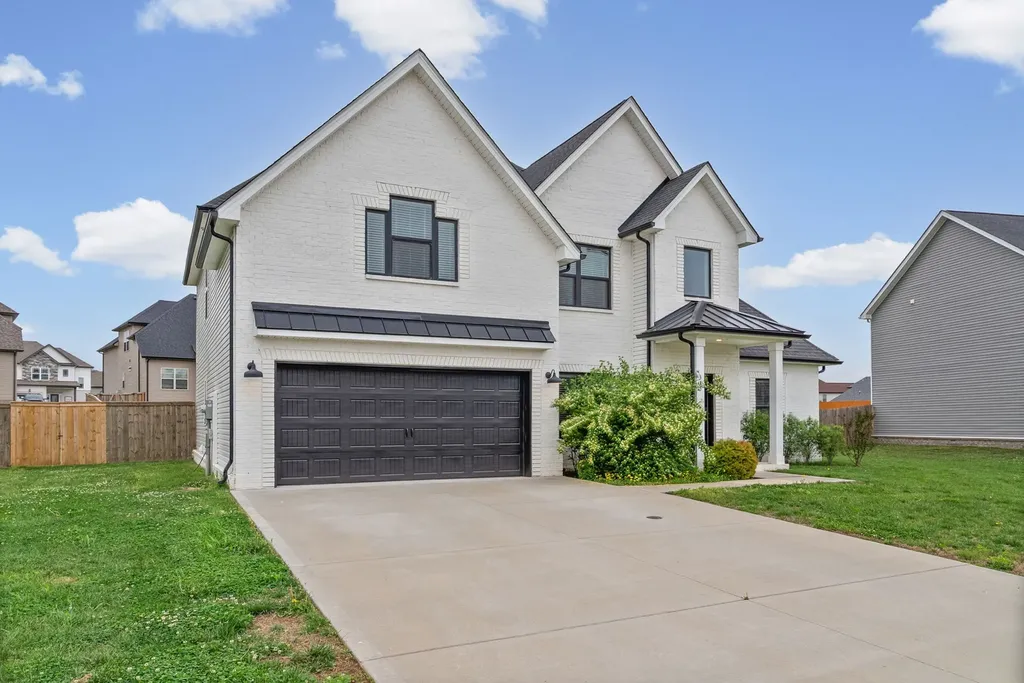 335 Bluebriar Trace Clarksville TN 37043