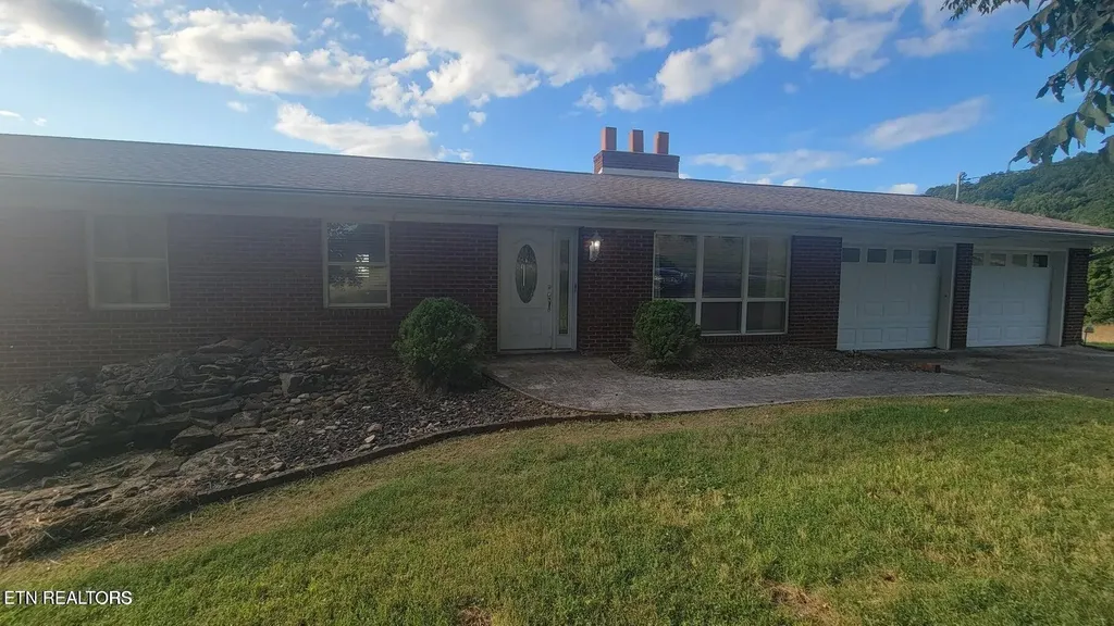 339 Sparks Landing Road Maynardville TN 37807