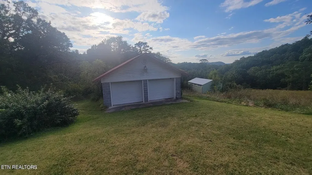 339 Sparks Landing Road Maynardville TN 37807