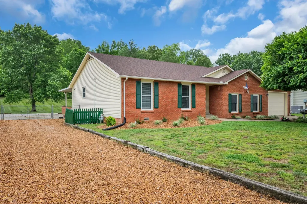 460 Bluff Drive Clarksville TN 37043