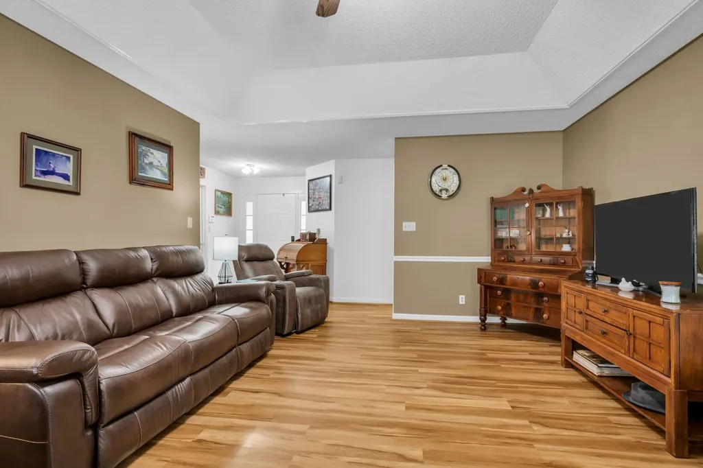 460 Bluff Drive Clarksville TN 37043