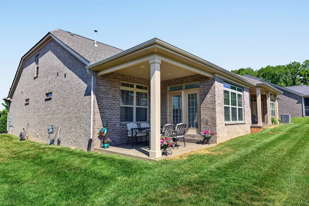 12 Vintage Court Lebanon TN 37087