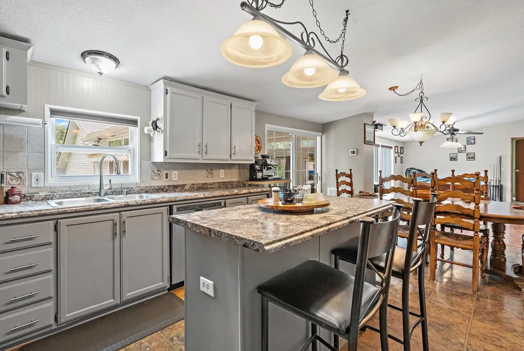 1333 Roberts Road Goodlettsville TN 37072