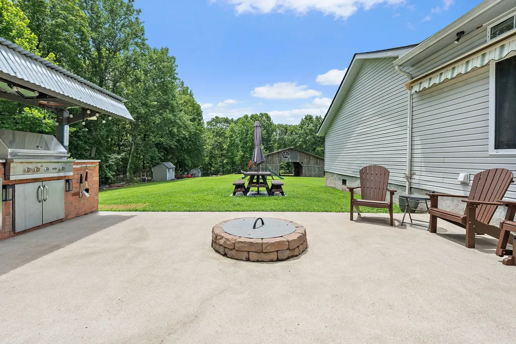 1333 Roberts Road Goodlettsville TN 37072