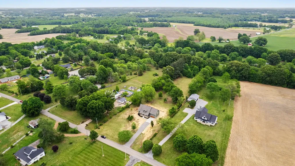 5045 Hyde Road Springfield TN 37172
