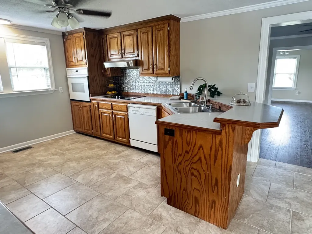 19 Westside Road Lawrenceburg TN 38464