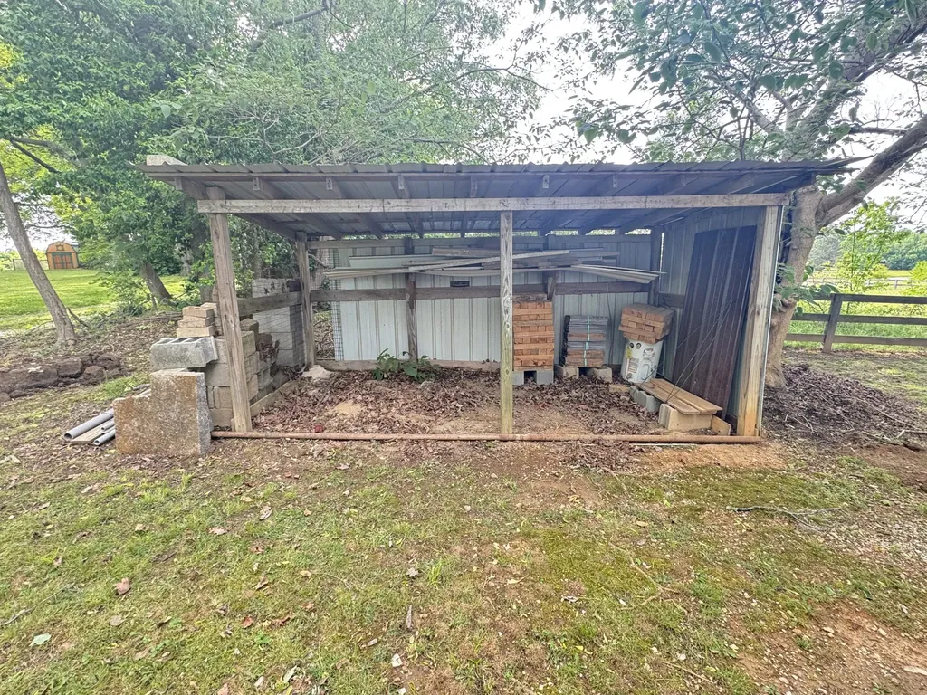 19 Westside Road Lawrenceburg TN 38464