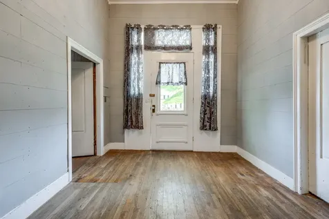 2012 Hoovers Road Duck River TN 38454