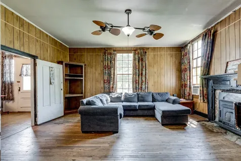 2012 Hoovers Road Duck River TN 38454