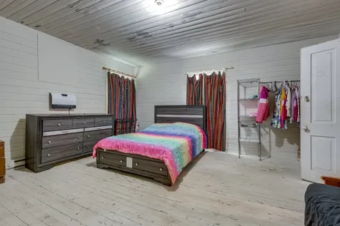 2012 Hoovers Road Duck River TN 38454