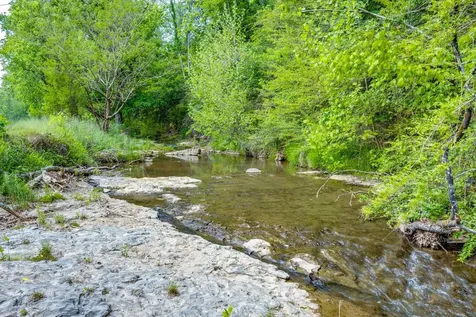 2012 Hoovers Road Duck River TN 38454