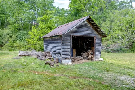 2012 Hoovers Road Duck River TN 38454