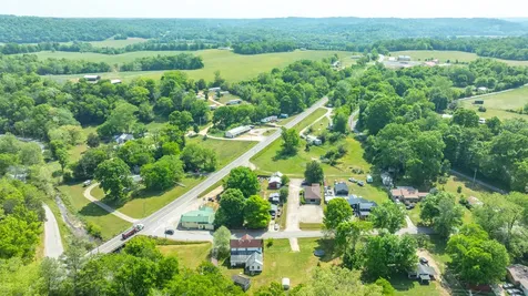 2012 Hoovers Road Duck River TN 38454