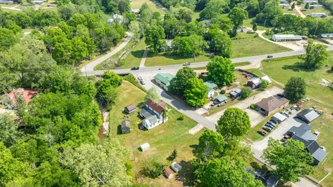 2012 Hoovers Road Duck River TN 38454