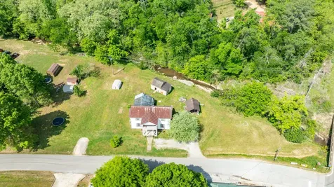 2012 Hoovers Road Duck River TN 38454