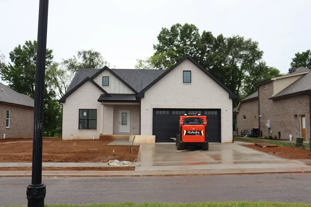 730 Southern Pine Trail Clarksville TN 37043