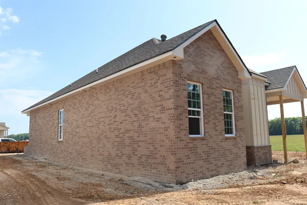 734 Southern Pine Trail Clarksville TN 37043