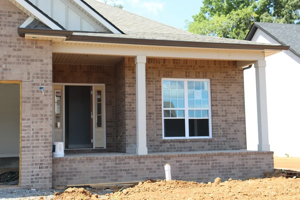 734 Southern Pine Trail Clarksville TN 37043