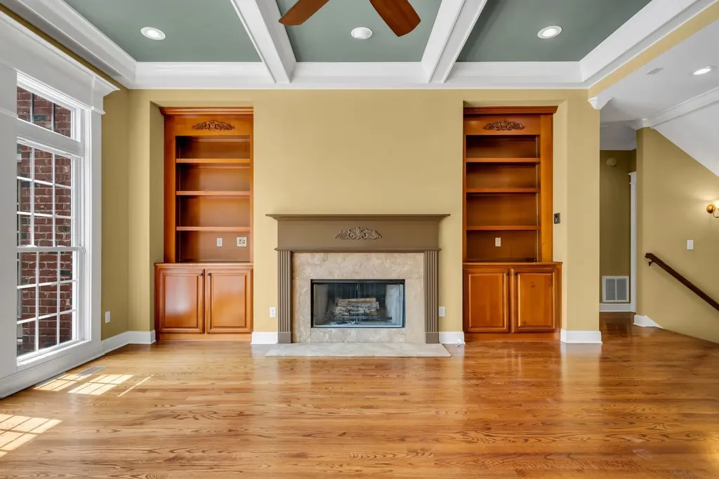 1032 Dogwood Lane Burns TN 37029