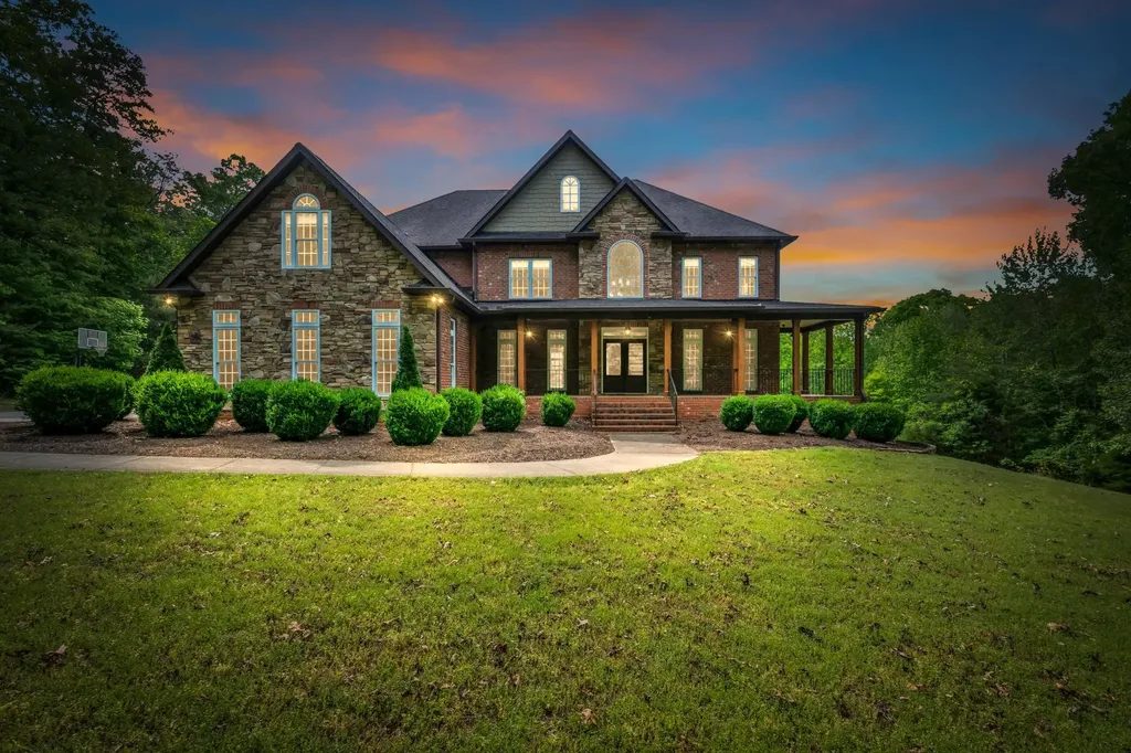 1032 Dogwood Lane Burns TN 37029