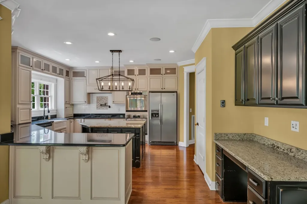 1032 Dogwood Lane Burns TN 37029