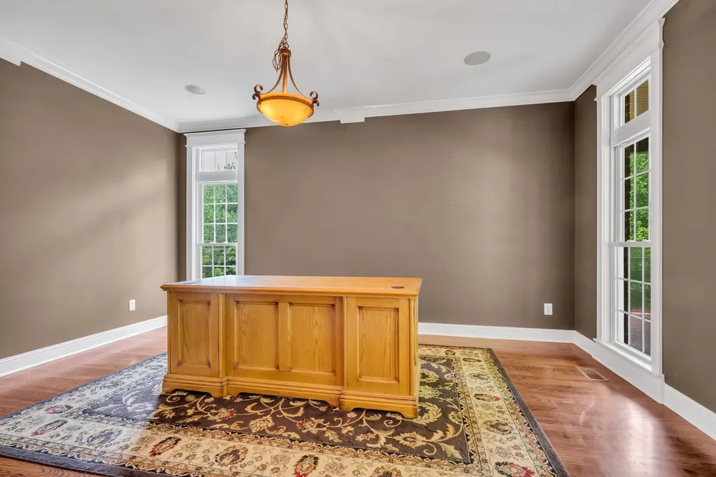 1032 Dogwood Lane Burns TN 37029