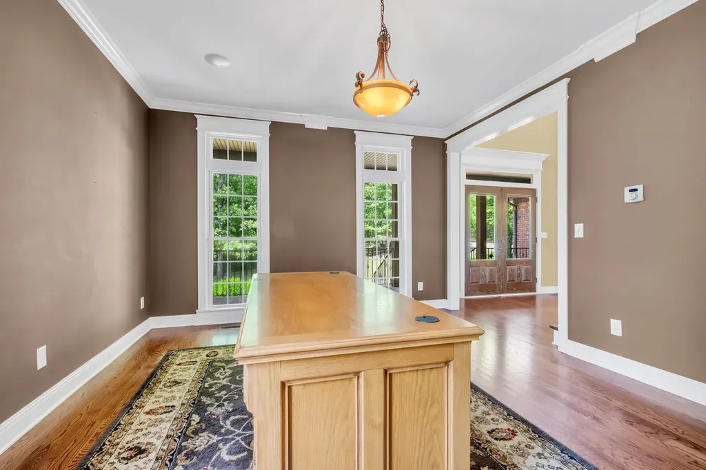 1032 Dogwood Lane Burns TN 37029