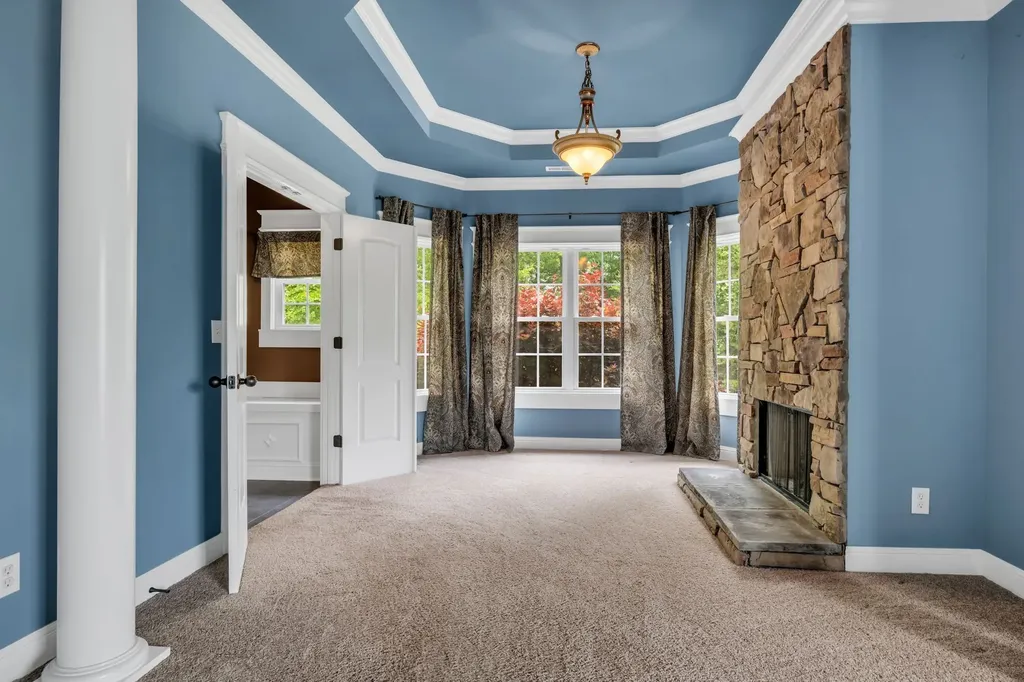 1032 Dogwood Lane Burns TN 37029