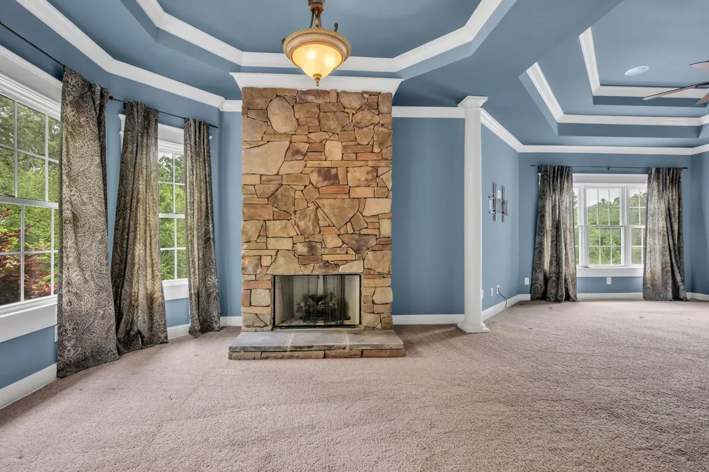 1032 Dogwood Lane Burns TN 37029