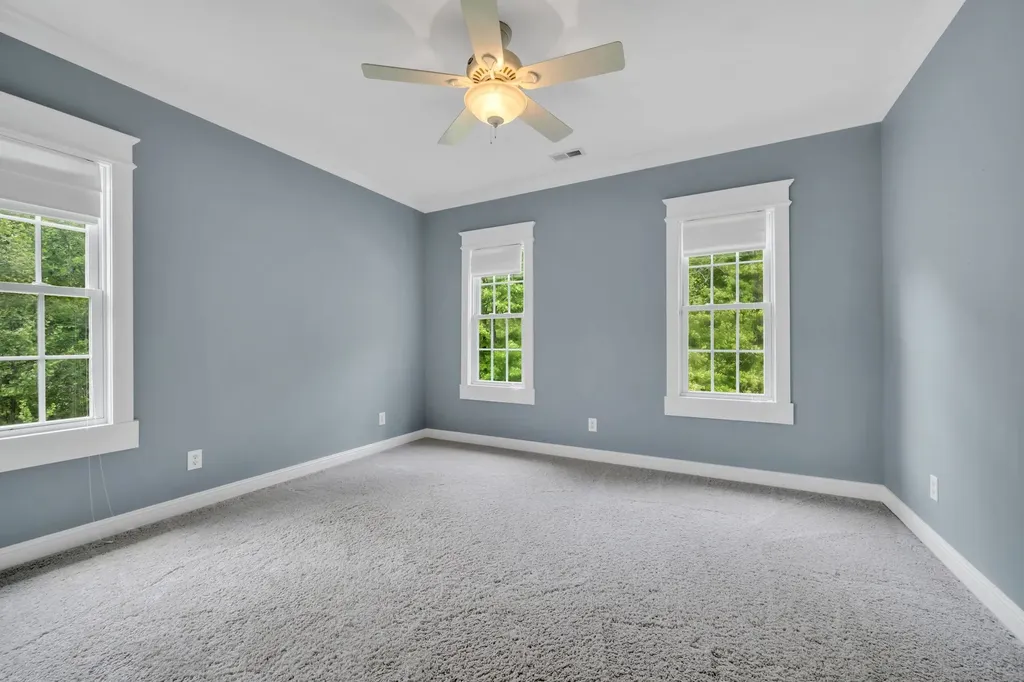 1032 Dogwood Lane Burns TN 37029