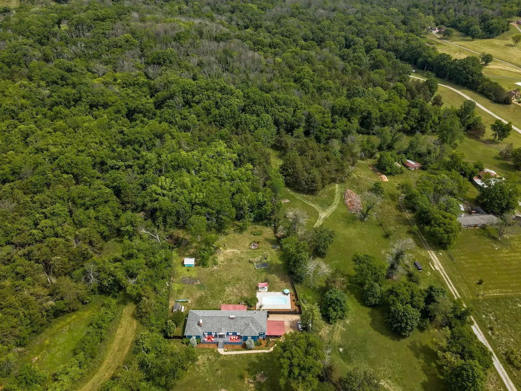 681 Brick Church Lane Whites Creek TN 37189