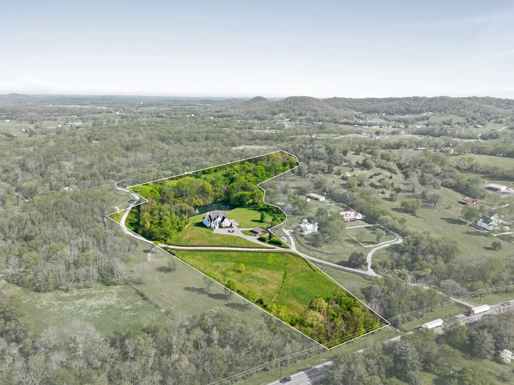 8992 Horton Highway College Grove TN 37046