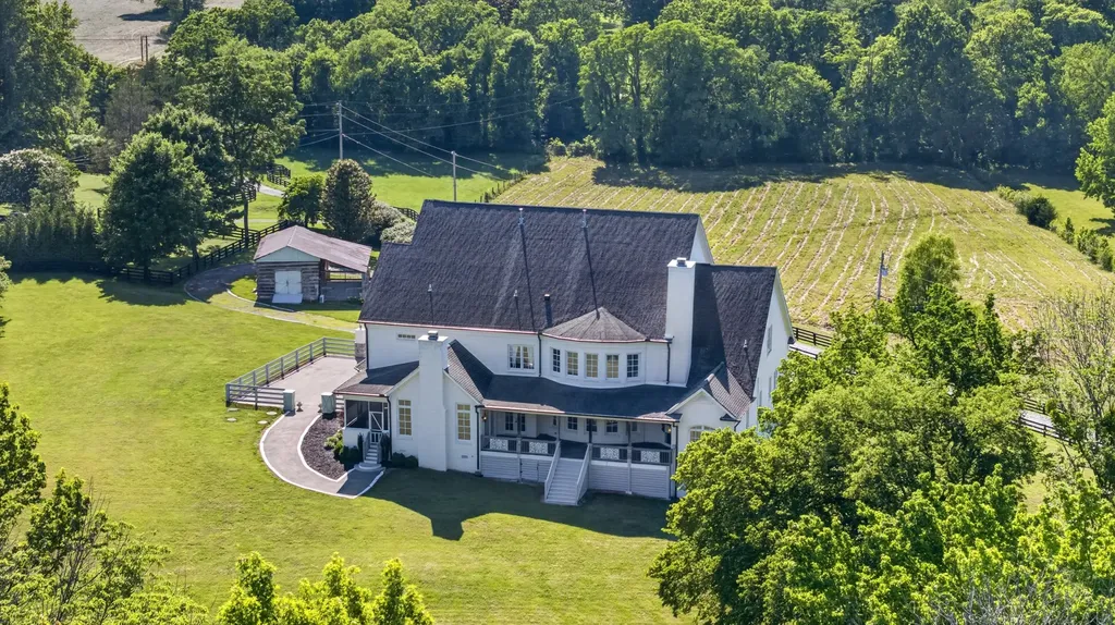8992 Horton Highway College Grove TN 37046