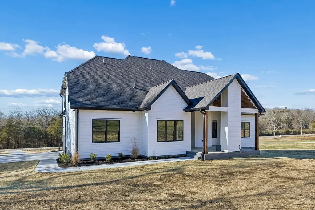 13821 Cainsville Road Lebanon TN 37090