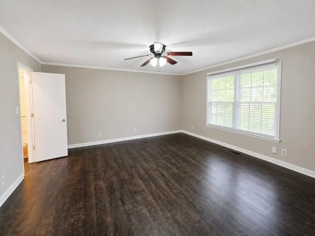 125 Mossland Drive Clarksville TN 37042