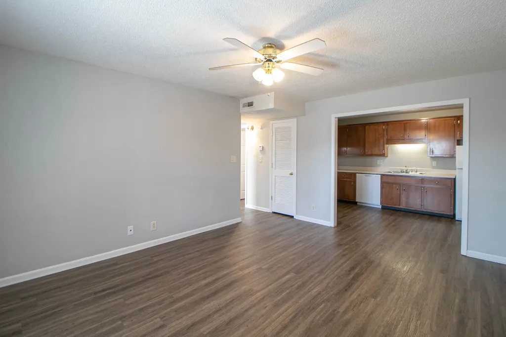 145 Darlene Drive #E Clarksville TN 37043