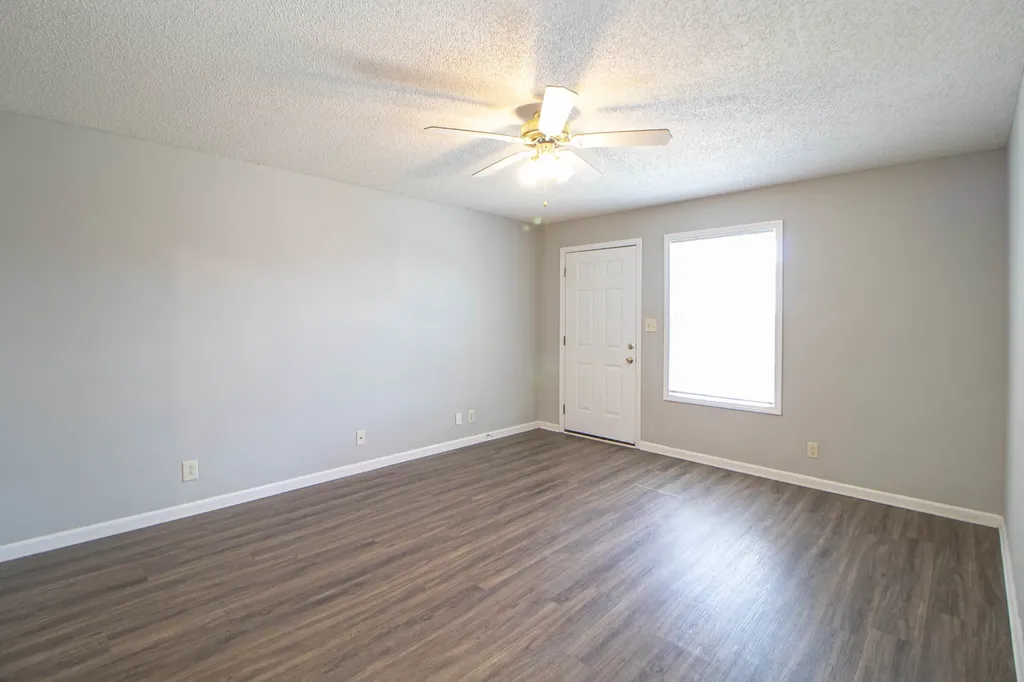 145 Darlene Drive #E Clarksville TN 37043