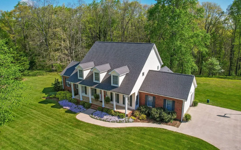 4832 Rolling Meadows Lane Signal Mountain TN 37377