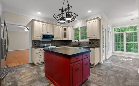 4832 Rolling Meadows Lane Signal Mountain TN 37377