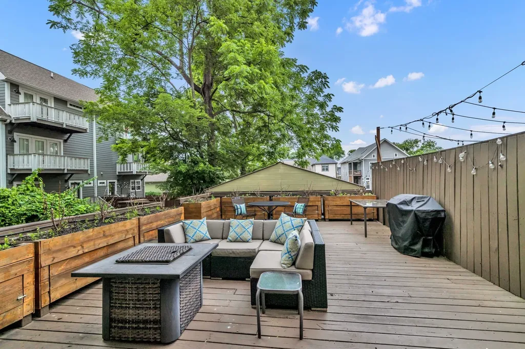 1824B 6th Ave, N Nashville TN 37208