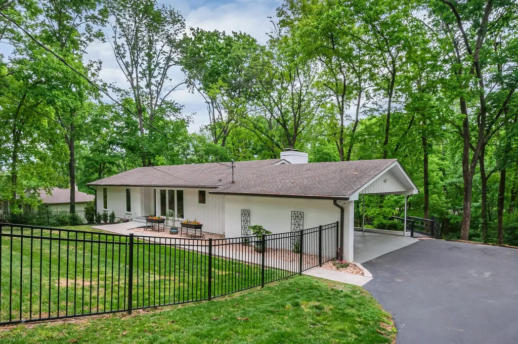 133 Featherstone Drive Franklin TN 37069