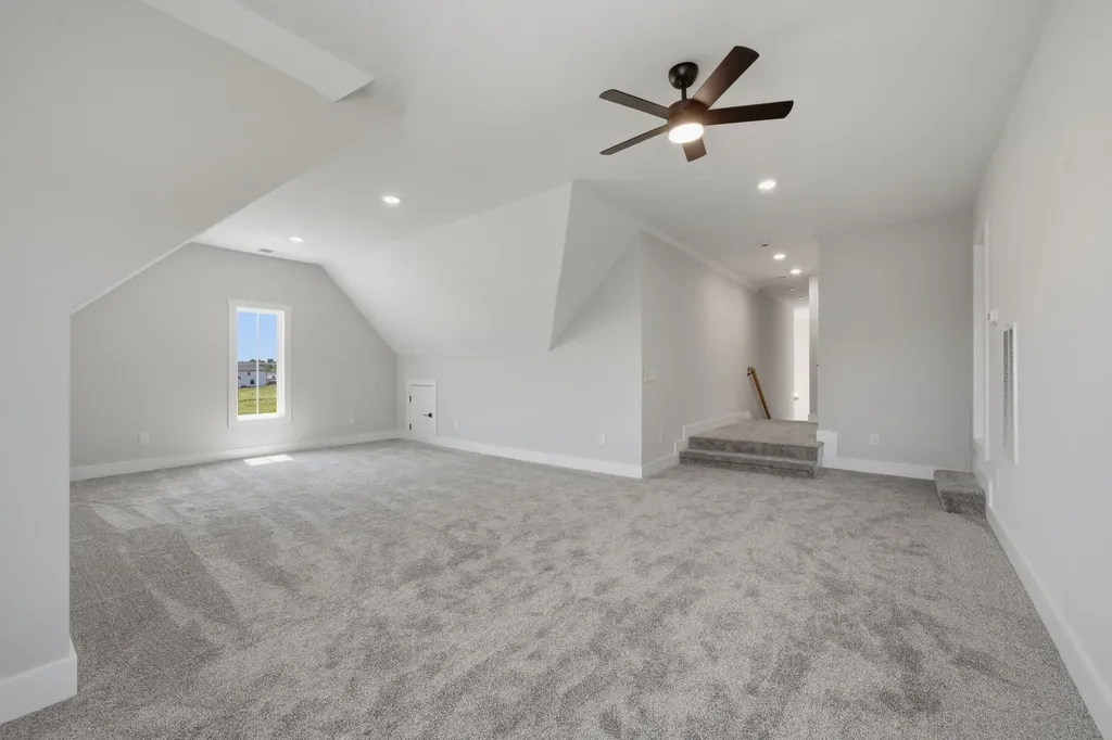 5022 Royal View Way Clarksville TN 37040