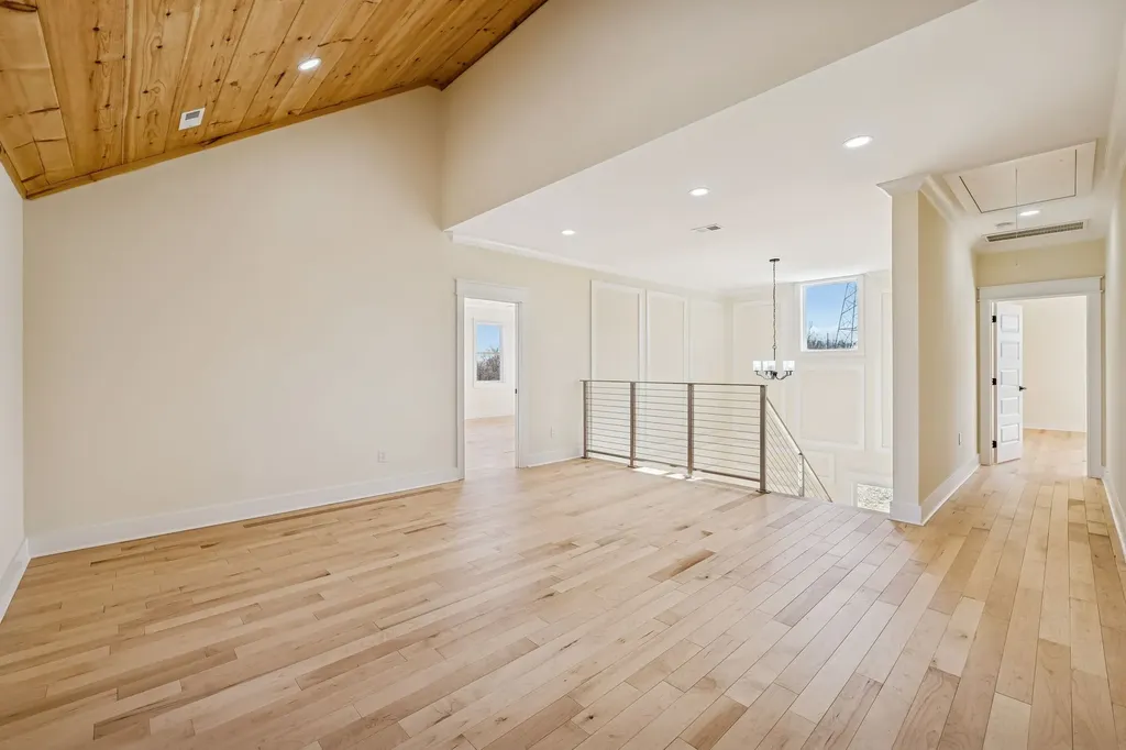 1054 Nichols Cir, E Gallatin TN 37066