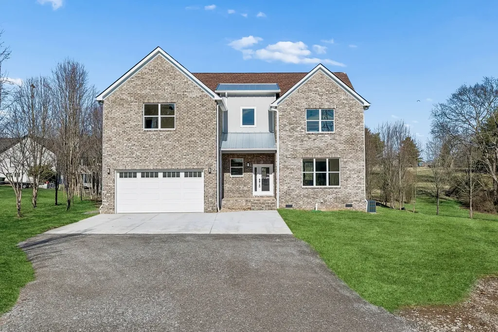 1054 Nichols Cir, E Gallatin TN 37066
