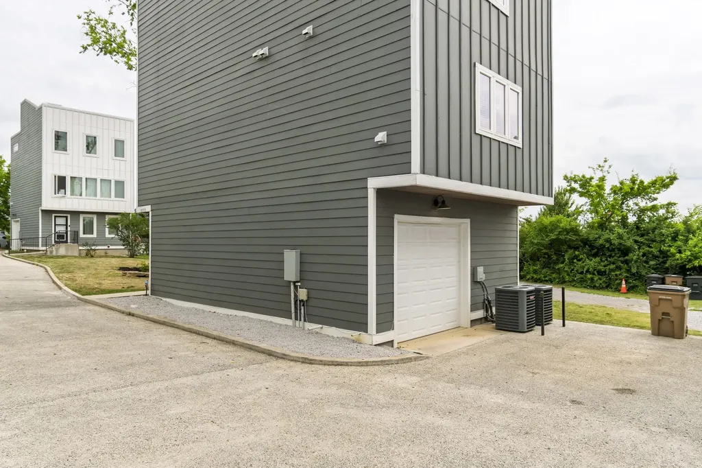 1021D Elvira Avenue Nashville TN 37216